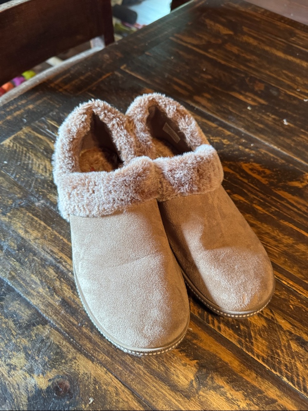 Skechers Women's Faux-Suede Slip-On Slippers in Light Brown 🎉FINAL PRICE DROP🎉
